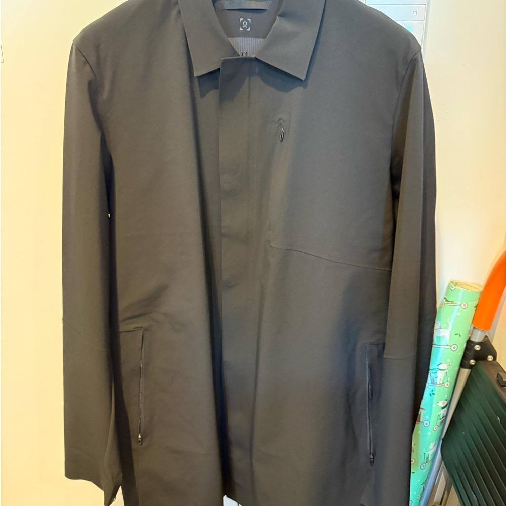 Lululemon Drivers Coat (Black)